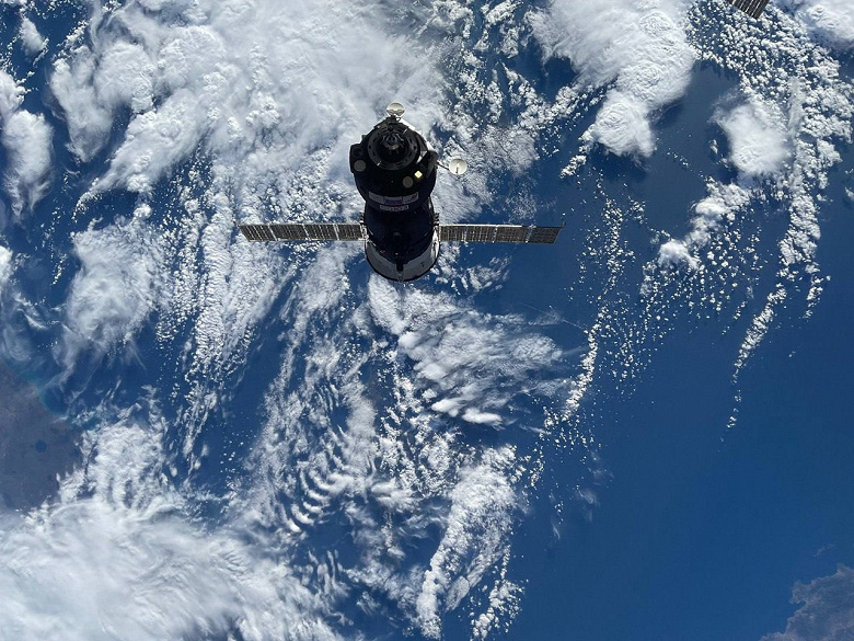 Всё по графику: корабль Союз МС-28 с новым международным экипажем прибыл на МКС